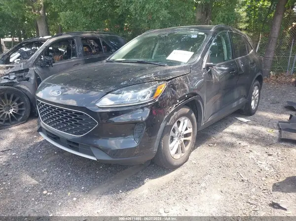 1FMCU9G60LUC66806 2020 FORD ESCAPE - Image 2