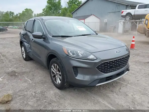 1FMCU9G60MUA15379 2021 FORD ESCAPE - Image 1