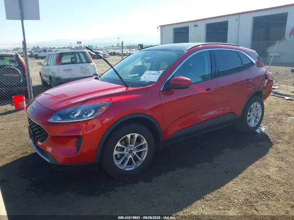 1FMCU9G60MUA21750 2021 FORD ESCAPE - Image 2