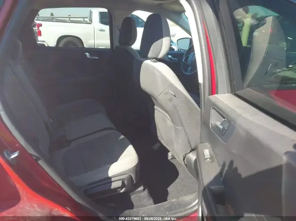 1FMCU9G60MUA21750 2021 FORD ESCAPE - Image 8
