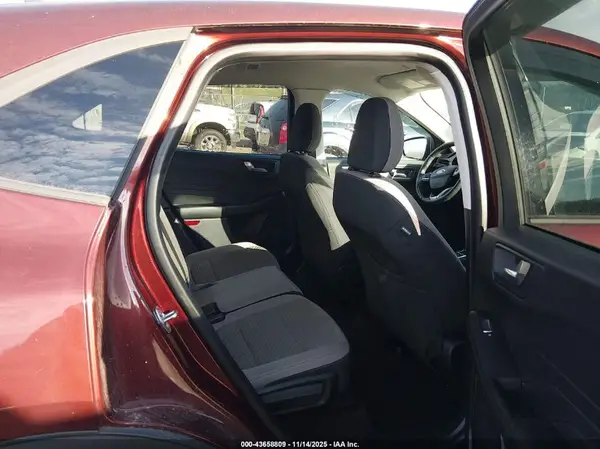 1FMCU9G60MUA32361 2021 FORD ESCAPE - Image 8