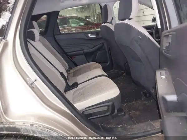 1FMCU9G60MUA32540 2021 FORD ESCAPE - Image 8