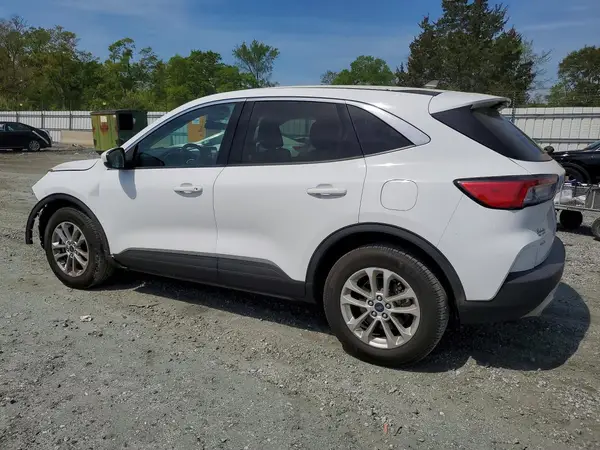 1FMCU9G60MUA36135 2021 FORD ESCAPE - Image 2