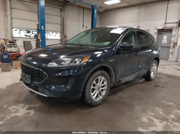1FMCU9G60MUA73363 2021 FORD ESCAPE - Image 2