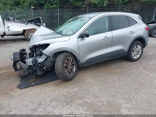1FMCU9G60NUA45967 2022 FORD ESCAPE - Image 2