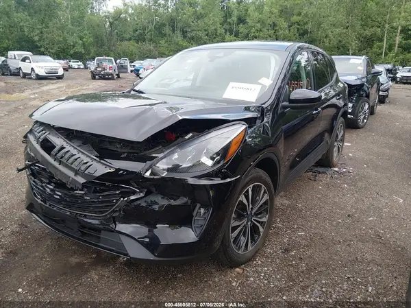 1FMCU9G60NUB37435 2022 FORD ESCAPE - Image 2