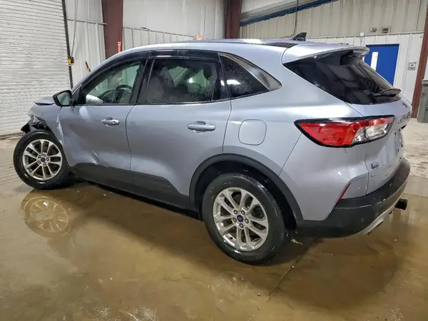 1FMCU9G60NUB66675 2022 FORD ESCAPE - Image 2