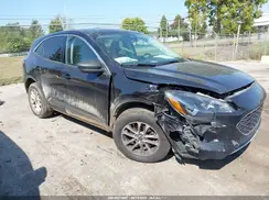 1FMCU9G60NUB71780 2022 FORD ESCAPE