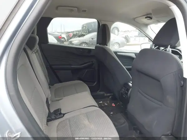 1FMCU9G60NUB72136 2022 FORD ESCAPE - Image 8