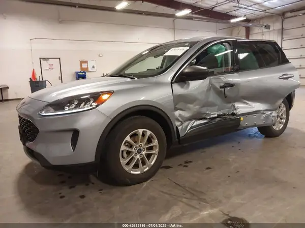 1FMCU9G60NUB81886 2022 FORD ESCAPE - Image 2