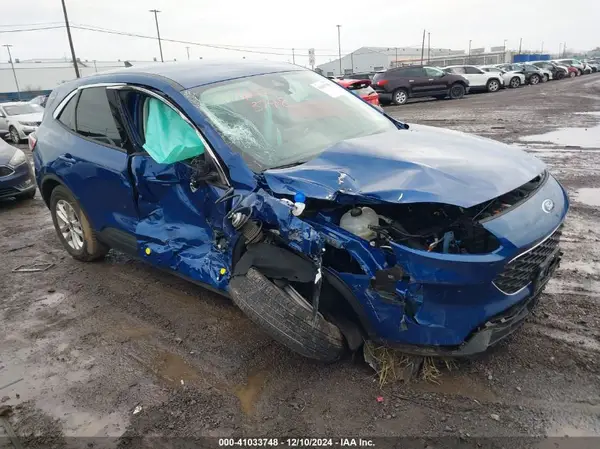 1FMCU9G60NUB82441 2022 FORD ESCAPE - Image 1