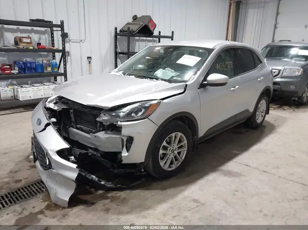 1FMCU9G61LUA59776 2020 FORD ESCAPE - Image 2