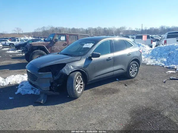 1FMCU9G61LUB28918 2020 FORD ESCAPE - Image 2