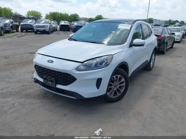1FMCU9G61LUC61310 2020 FORD ESCAPE - Image 2