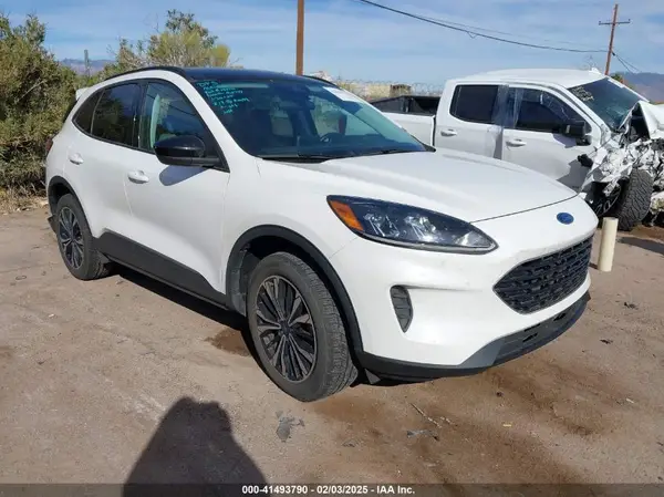 1FMCU9G61MUA62744 2021 FORD ESCAPE - Image 1