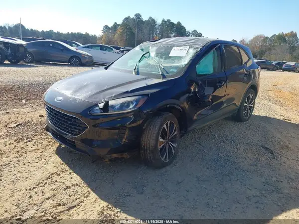1FMCU9G61MUA63215 2021 FORD ESCAPE - Image 2