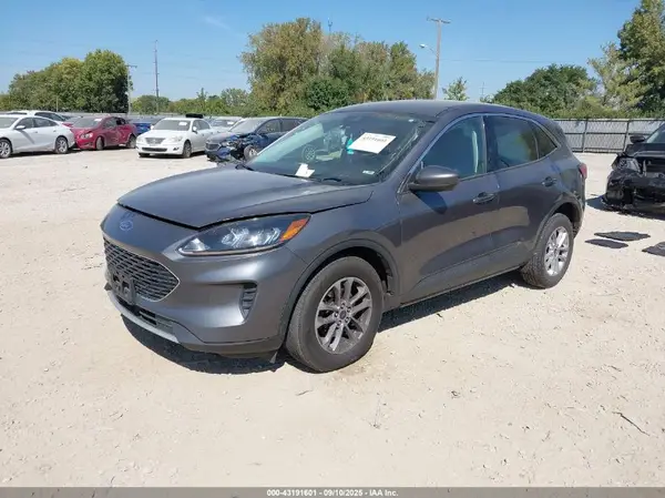 1FMCU9G61MUB17449 2021 FORD ESCAPE - Image 2