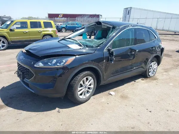 1FMCU9G61NUA84261 2022 FORD ESCAPE - Image 2