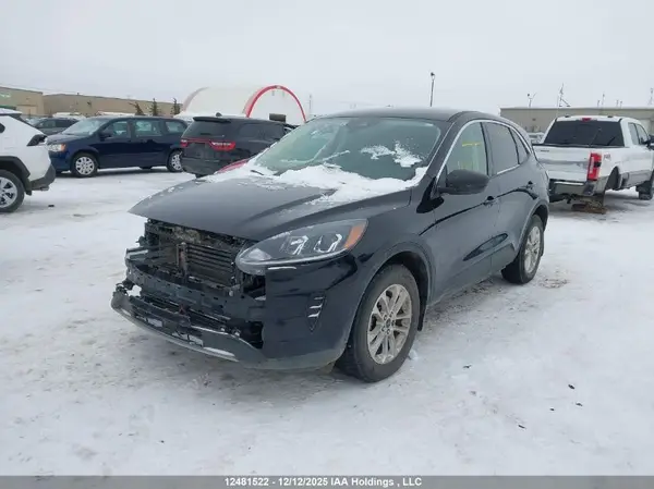 1FMCU9G61NUB27934 2022 FORD ESCAPE - Image 2