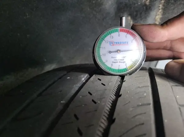 1FMCU9G61NUB32566 2022 FORD ESCAPE - Image 2