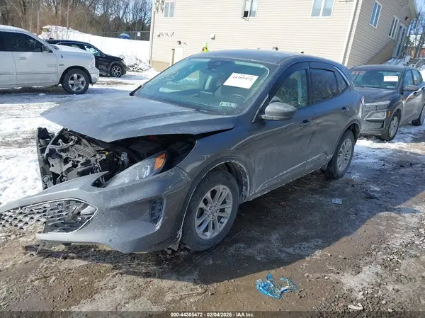 1FMCU9G61NUB39761 2022 FORD ESCAPE - Image 2