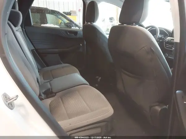 1FMCU9G61NUB61758 2022 FORD ESCAPE - Image 8