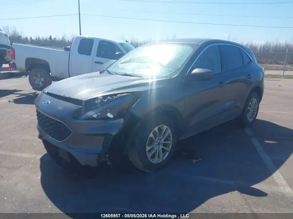 1FMCU9G62LUA17469 2020 FORD ESCAPE - Image 2