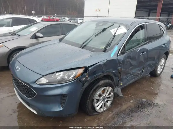 1FMCU9G62LUB39958 2020 FORD ESCAPE - Image 2