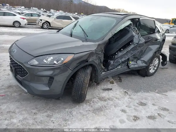 1FMCU9G62LUB76895 2020 FORD ESCAPE - Image 2
