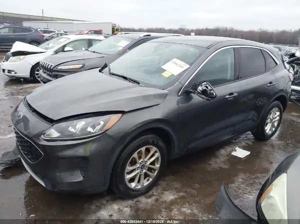 1FMCU9G62LUC07658 2020 FORD ESCAPE - Image 2