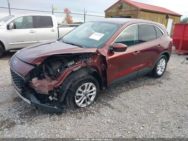 1FMCU9G62MUA31020 2021 FORD ESCAPE - Image 2