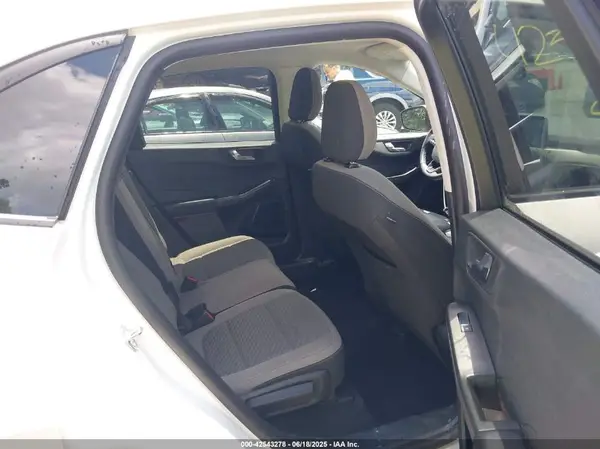 1FMCU9G62MUA64485 2021 FORD ESCAPE - Image 8