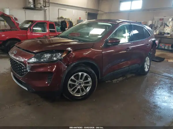 1FMCU9G62MUA70089 2021 FORD ESCAPE - Image 2