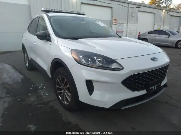 1FMCU9G62NUA49230 2022 FORD ESCAPE - Image 1