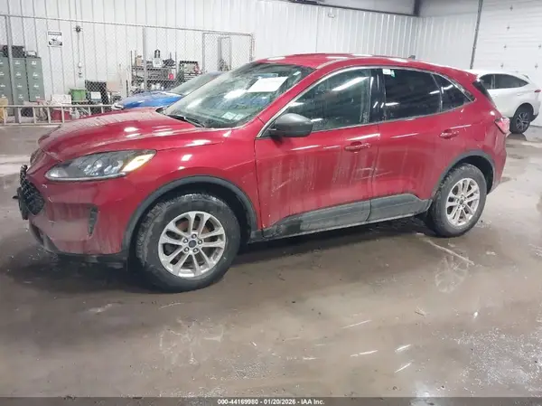1FMCU9G62NUA71471 2022 FORD ESCAPE - Image 2