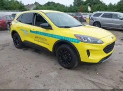 1FMCU9G62NUA72524 2022 FORD ESCAPE