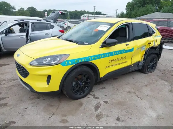 1FMCU9G62NUA72524 2022 FORD ESCAPE - Image 2