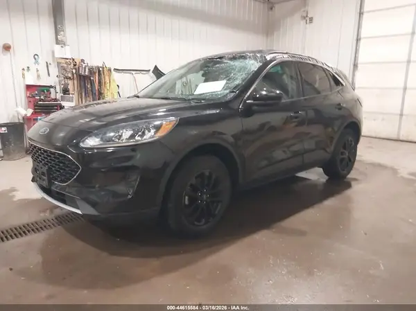 1FMCU9G62NUA94121 2022 FORD ESCAPE - Image 2