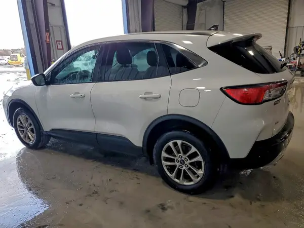 1FMCU9G62NUA99030 2022 FORD ESCAPE - Image 2