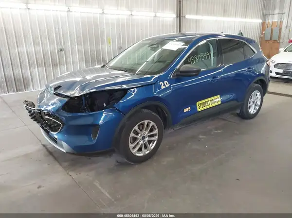 1FMCU9G62NUB10107 2022 FORD ESCAPE - Image 2