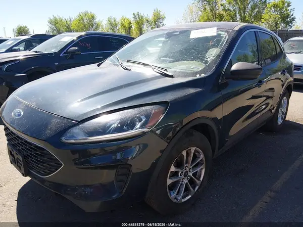 1FMCU9G62NUB23990 2022 FORD ESCAPE - Image 2
