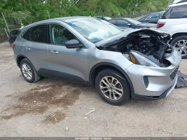 1FMCU9G62NUB34729 2022 FORD ESCAPE - Image 1