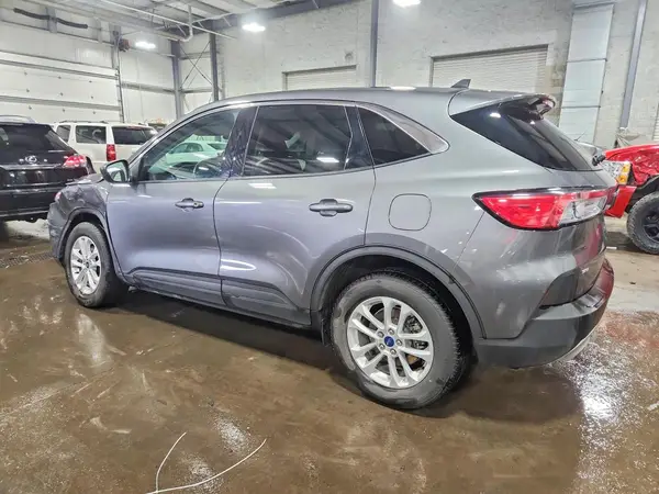 1FMCU9G62NUB70078 2022 FORD ESCAPE - Image 2