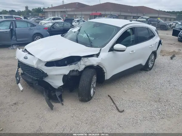 1FMCU9G63LUA04679 2020 FORD ESCAPE - Image 2