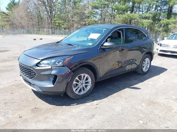 1FMCU9G63LUA27153 2020 FORD ESCAPE - Image 2