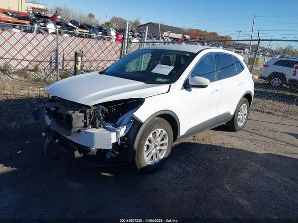1FMCU9G63LUA53834 2020 FORD ESCAPE - Image 2