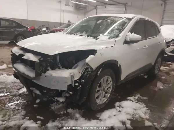 1FMCU9G63LUA90401 2020 FORD ESCAPE - Image 2