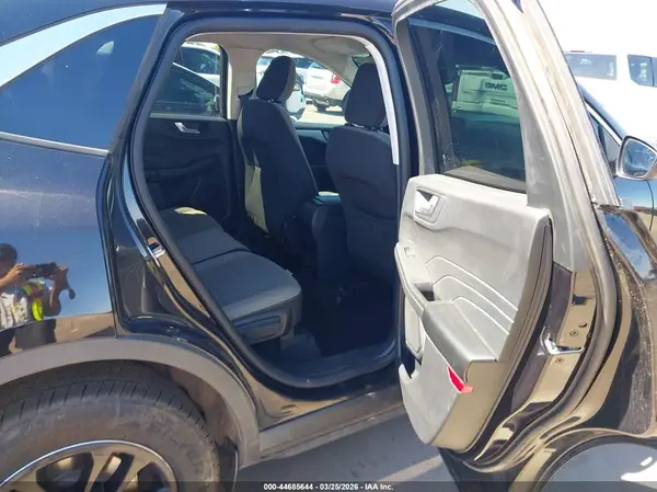 1FMCU9G63MUA03517 2021 FORD ESCAPE - Image 8