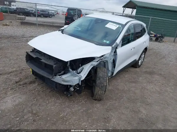 1FMCU9G63MUB33474 2021 FORD ESCAPE - Image 2