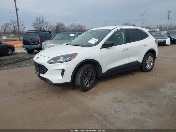 1FMCU9G63NUA60690 2022 FORD ESCAPE - Image 2